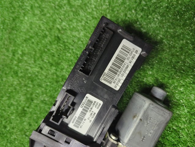807310011R RENAULT купить в Киев