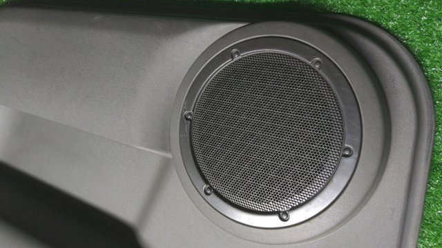 Обивка боковины кузова 80900EQ300 NISSAN