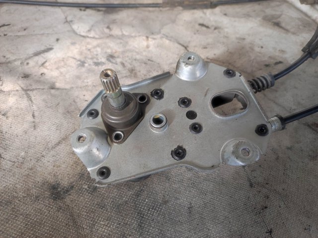 Механизм стеклоподъемника двери задней, правой 8159834 BMW