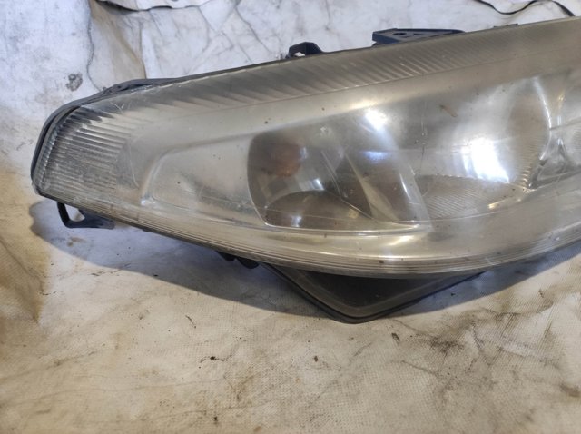 8200002847 RENAULT Правая фара купить в Запорожье