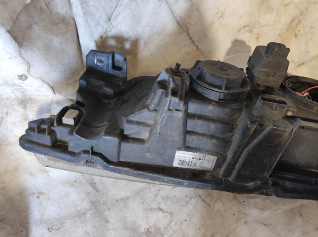 8200002847 RENAULT Правая фара купить в Днепр