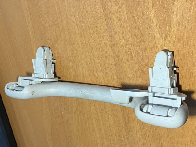 8200003209 RENAULT Ручка крыши салона купить в Каменское