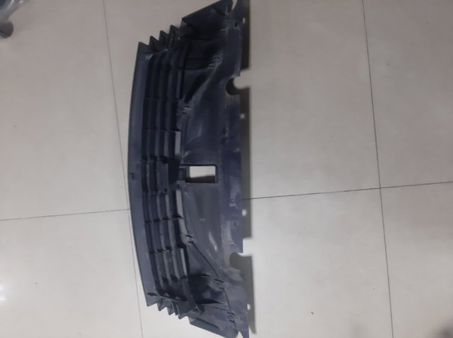 RENAULT 8200012581 Решетка радиатора в наличии Кривой Рог