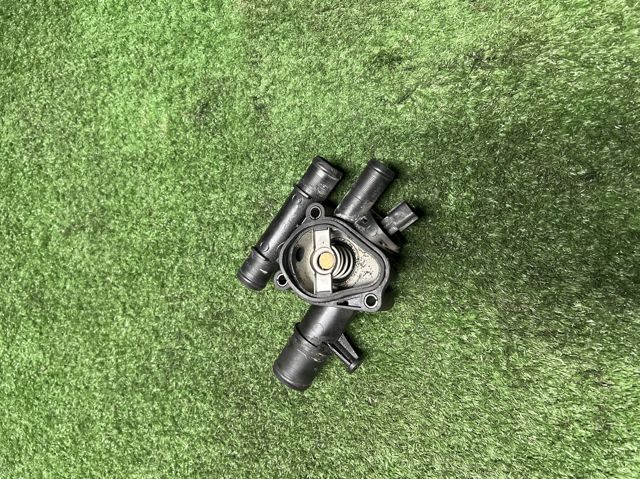 Корпус термостата 8200065390 RENAULT