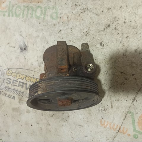 8200100082 RENAULT Насос ГУР купить в Николаев