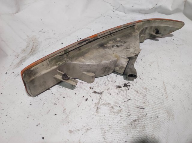 Указатель поворота правый 8200133629 RENAULT