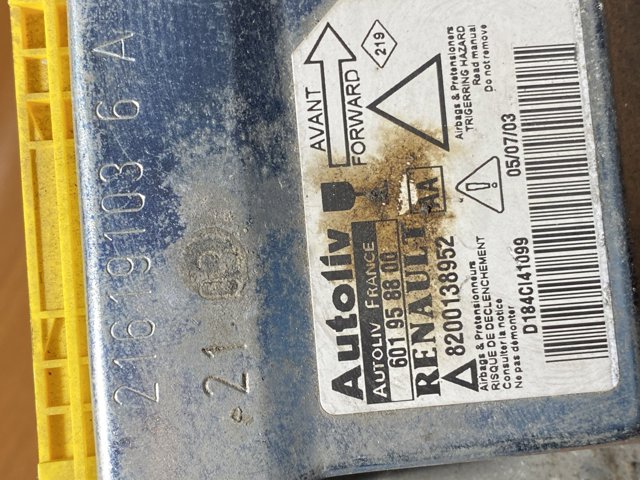 Блок управления airbag 8200138952 RENAULT