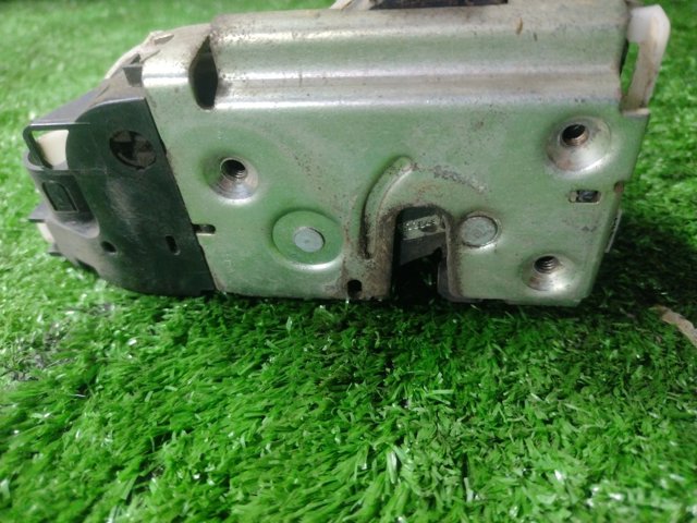 RENAULT 8200139528 Передний бампер в наличии Днепр