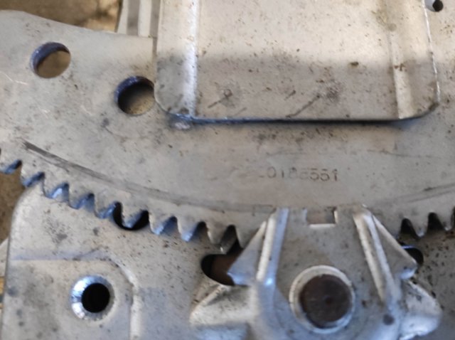 RENAULT 8200188551 Механизм стеклоподъемника двери передней правой в наличии Кривой Рог