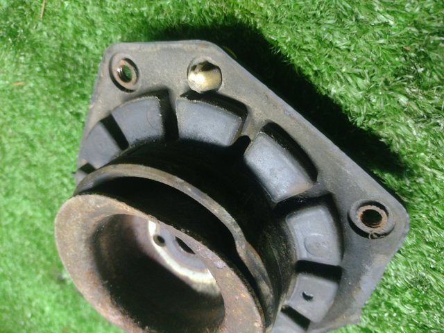Опора передней стойки 8200222463 RENAULT