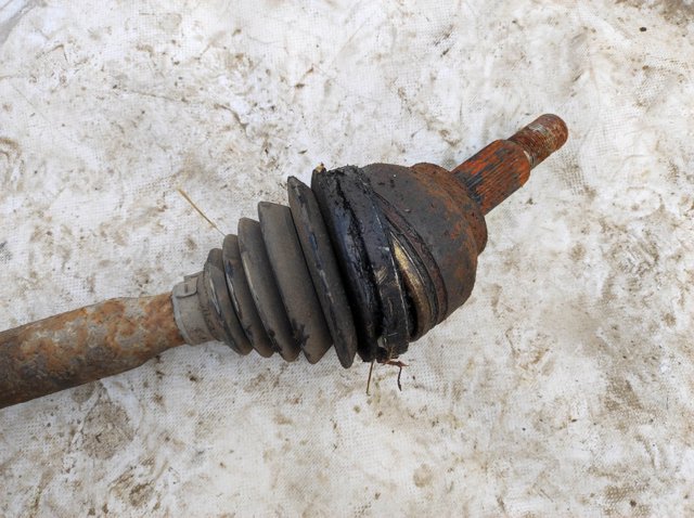 8200232886 Левая полуось купить Павлоград