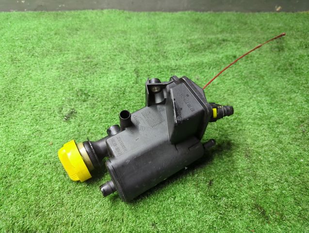 Горловина маслозаливная 8200279414 RENAULT