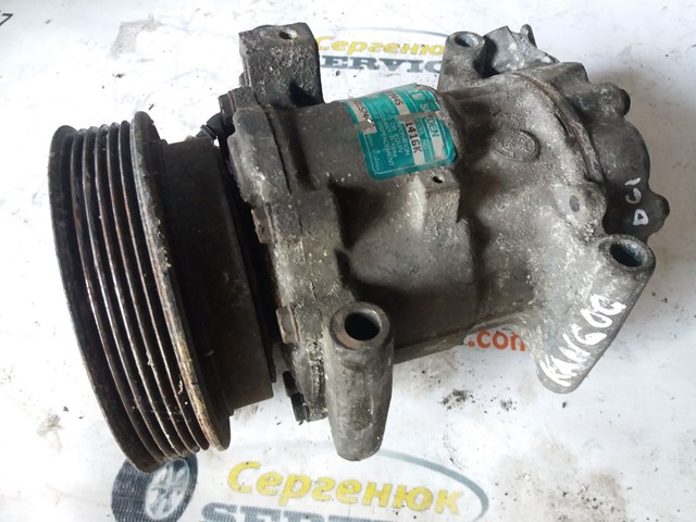 Компрессор системы кондиционирования 8200315744 RENAULT