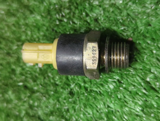 8200359627 Датчик давления масла купить Николаев