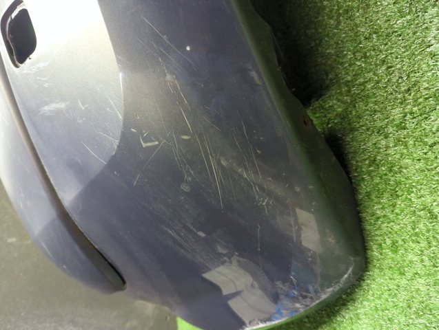 Задний бампер 8200436403 RENAULT