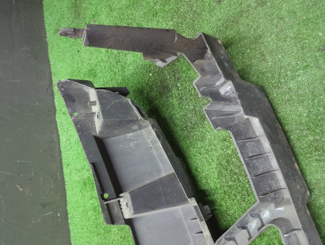 Рамка передней панели 8200479758 RENAULT