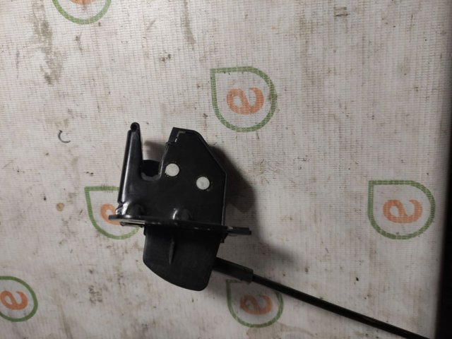 Замок двери задней правой распашной верхний 8200497823 RENAULT