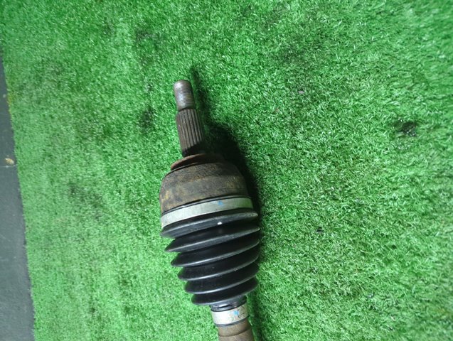 Привод правый 8200613827 RENAULT