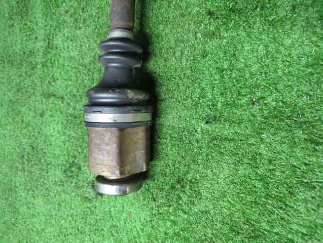 RENAULT 8200613827 Полуось (привод) передняя правая в наличии Сумы
