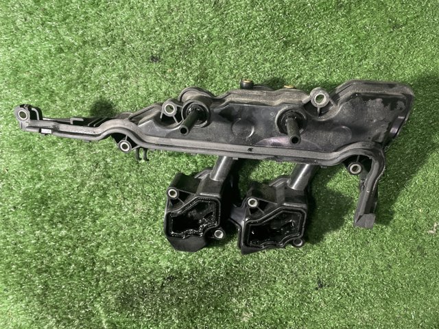 Крышка клапанная 8200673395 NISSAN