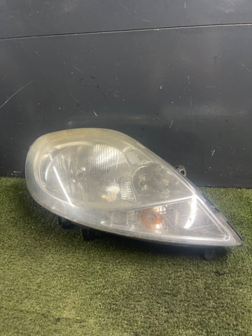 Правая блок фара 8200701356 RENAULT