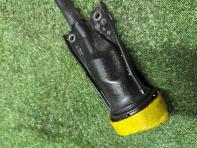 Горловина маслозаливная 8200722806 RENAULT