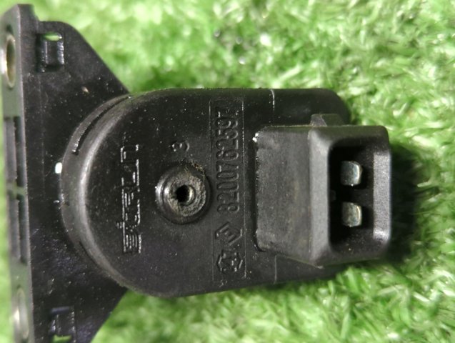 Клапан соленоид регулирования заслонки EGR 8200762597 NISSAN