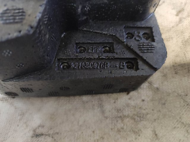 821880876R RENAULT купить в Львов