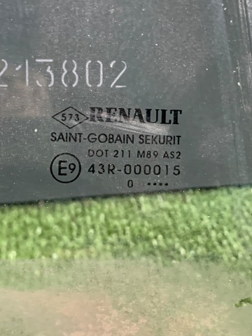 823000026R RENAULT Стекло двери задней правой купить в Каменское