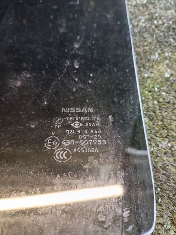 Окно задней двери 823008H500 NISSAN