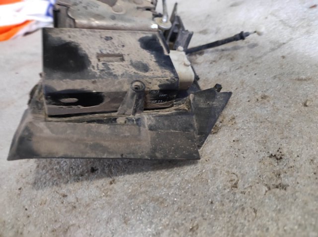 BMW 8235126 в наличии Каменское