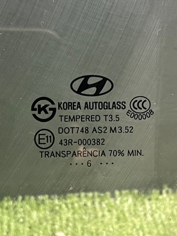 824112B000 Стекло двери передней левой купить Одесса