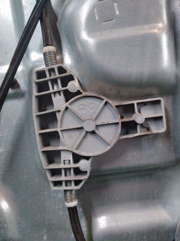 824812B000 HYUNDAI Стеклоподъемник передней правой двери купить в Полтава