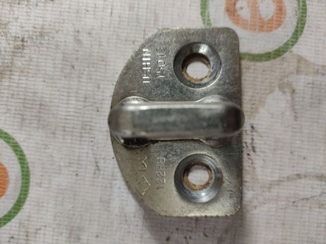 825701101R RENAULT купить в Кривой Рог