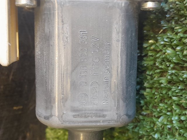 827306548R RENAULT Мотор стеклоподъемника двери задней правой купить в Киев