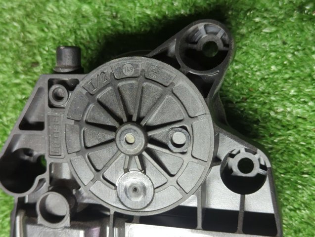 827310004R RENAULT Мотор стеклоподъемника двери задней левой купить в Днепр