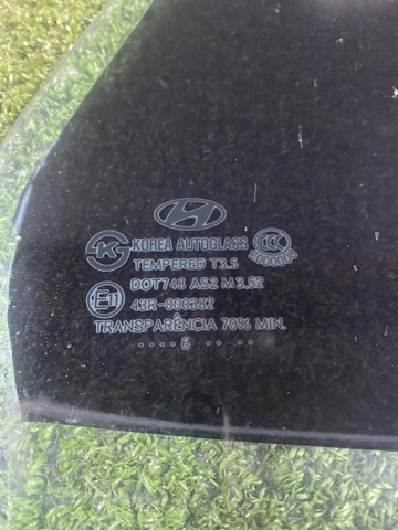 HYUNDAI 834272B000 Стекло-форточка двери задней правой в наличии Каменское