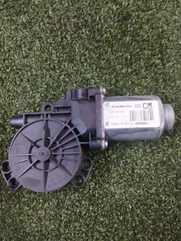 Мотор стеклоподъемника двери задней, правой 834602B000 HYUNDAI