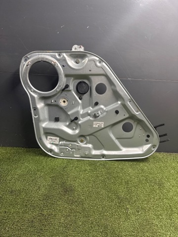 Стеклоподъемник левой задней двери 834712B000 HYUNDAI