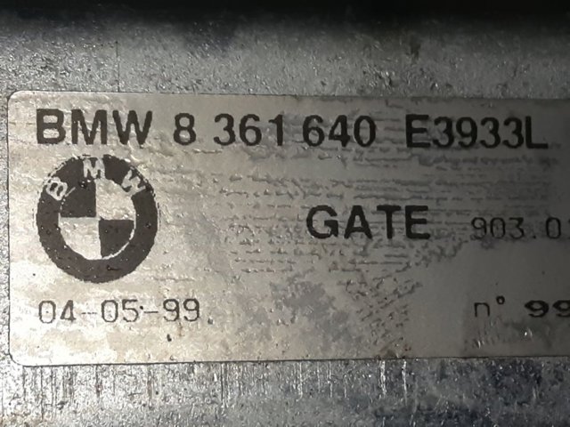 Моторчик заднего стеклоочистителя 8361640 BMW