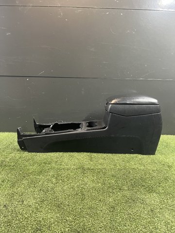 HYUNDAI 846102B110WK Консоль панели управления центральная в наличии Запорожье