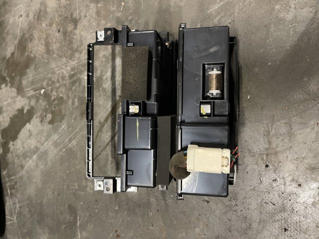 Крышка подлокотника 846403E051CY HYUNDAI