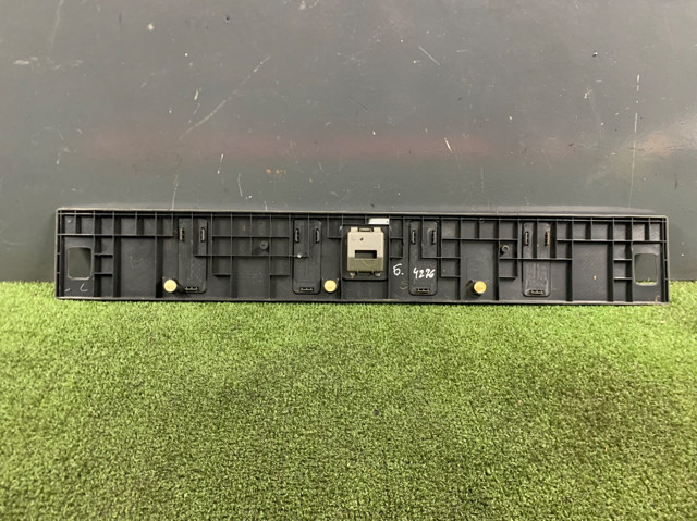 849089H400 NISSAN купить в Николаев