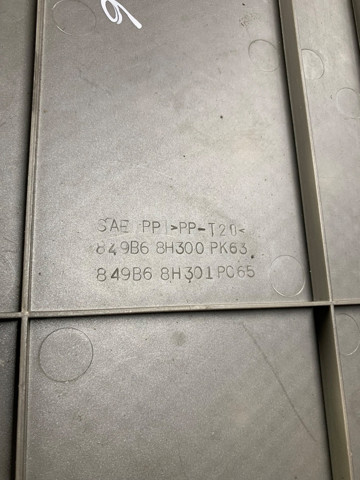 849B68H301 NISSAN купить в Ужгород
