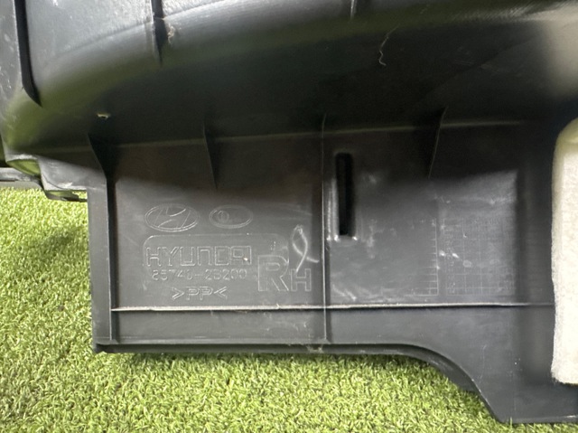 HYUNDAI 857402B200 в наличии Павлоград