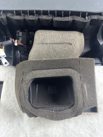 HYUNDAI 857402B200 в наличии Одесса
