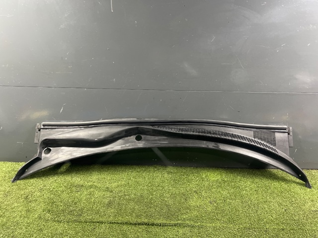 Водосток лобового стекла, жабо 861503K001 HYUNDAI