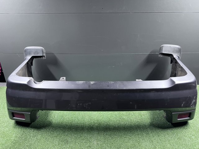 Задний бампер 86610H1020 HYUNDAI