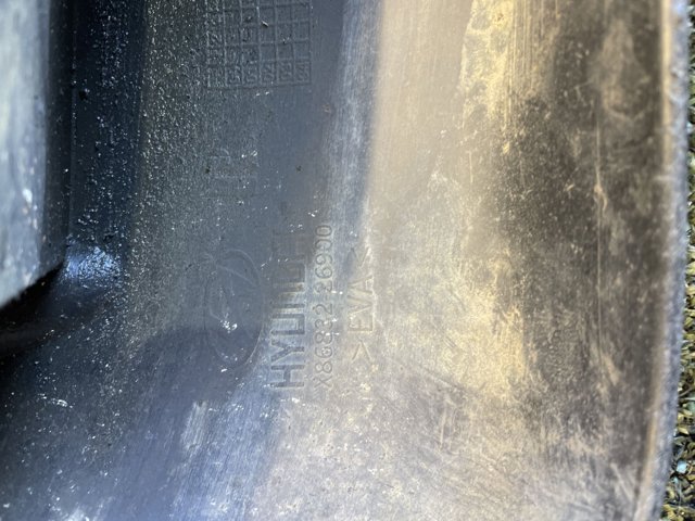 8683226900 HYUNDAI Брызговик передний правый купить в Ирпень