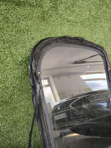 Стекло багажника, левое 87810H1011 HYUNDAI